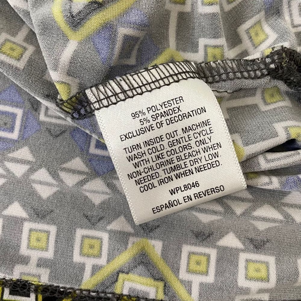 NEW! JM Collection| Medium| Soft| Flowy| Bollywood| Geometric print - Picture 8 of 14